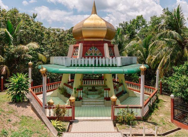 Sultan-Sharif-Ali-Mausoleum