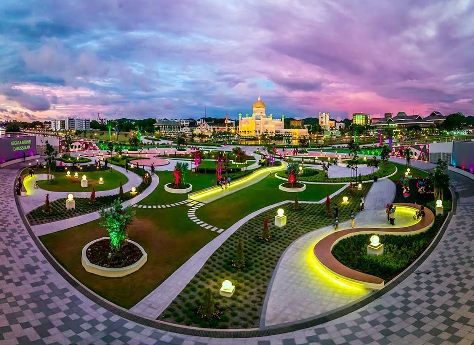 Taman Mahkota Jubilee Emas | Brunei Tourism