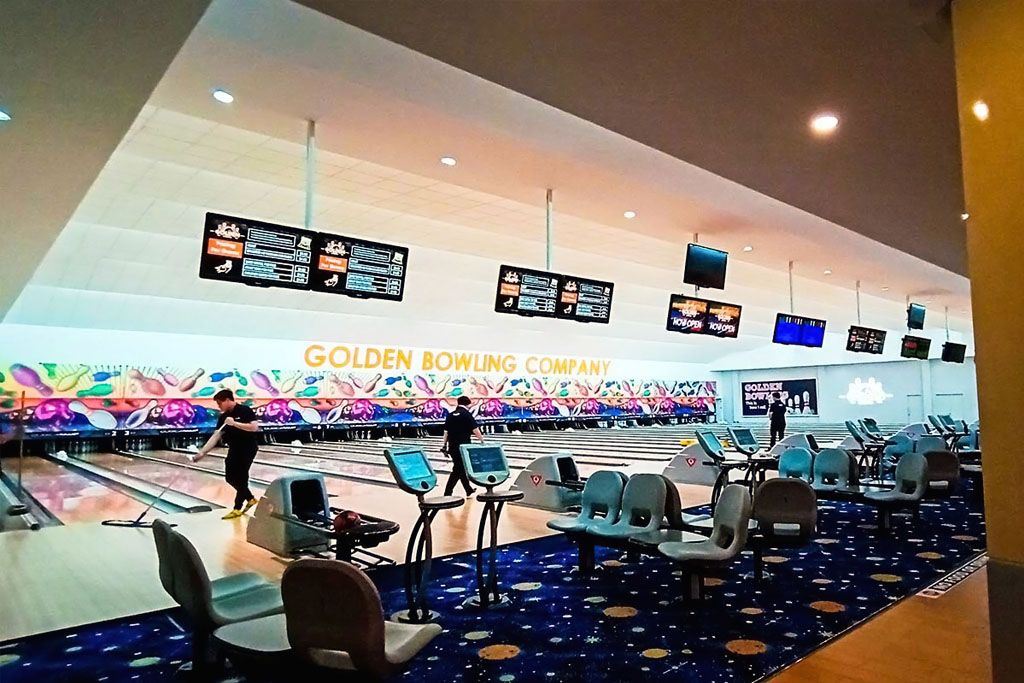 Go bowling in Brunei