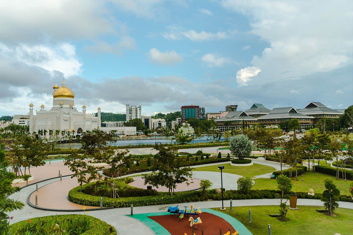 Taman Mahkota Jubli Emas