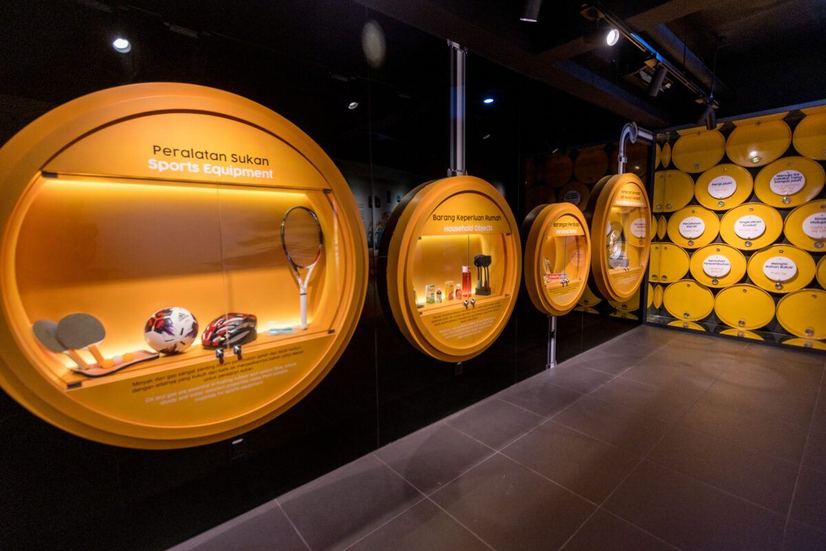 Hab Tenaga Brunei Dermaga Diraja (Brunei Energy Hub) Brunei Tourism