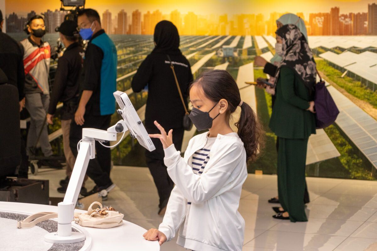 Hab Tenaga Brunei Dermaga Diraja (Brunei Energy Hub) Brunei Tourism